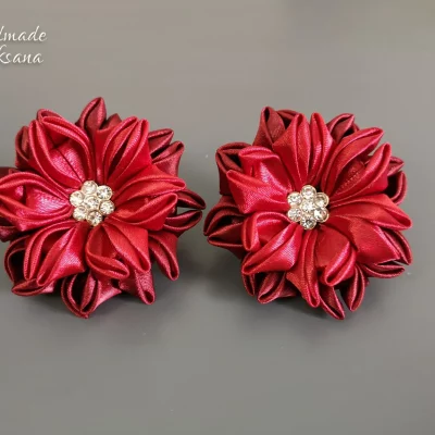 Kanzashi red flower hair ties – Sold in pair