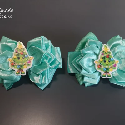 Kanzashi winter bow hair ties – Christmas trees – Sold in pair